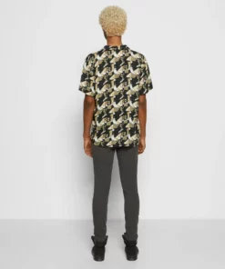 Kaotiko CAMISA BLOCKS UNISEX - Hemdbluse - Black -Kaotiko || Fire & Glory Populaire Magasin 03eadbd1d1ca4afe988e12e20f6125e1