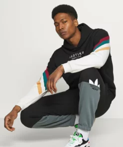 Kaotiko CREW WALKER - Kapuzenpullover - Black - Unisex -Kaotiko || Fire & Glory Populaire Magasin 08e94220029344fb902de82616a0ef8b