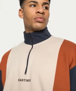 Kaotiko CREW SEAN UNISEX - Sweatshirt - Beige/caramel -Kaotiko || Fire & Glory Populaire Magasin 2aed1248e631492ab1d54b1f7b6b2990