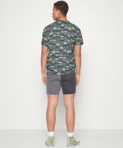 Kaotiko CAMISA ZANZIBAR UNISEX - Hemd - Green 15 Kaotiko CAMISA ZANZIBAR UNISEX - Hemd - Green -Kaotiko || Fire & Glory Populaire Magasin 36560cab8d19403c89ba605a19efd153