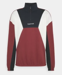 Kaotiko UNISEX CREW ARNOLD - Sweatshirt - Granate 15 Kaotiko UNISEX CREW ARNOLD - Sweatshirt - Granate -Kaotiko || Fire & Glory Populaire Magasin 375af95229174771ba38d538cd05aa67