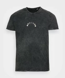 Kaotiko - Unisex WASHED COSMIC SNAKE - T-Shirt Print - Black 10 Kaotiko - Unisex WASHED COSMIC SNAKE - T-Shirt Print - Black -Kaotiko || Fire & Glory Populaire Magasin 3e9520c20fa447e1b49e1542dbff8f08