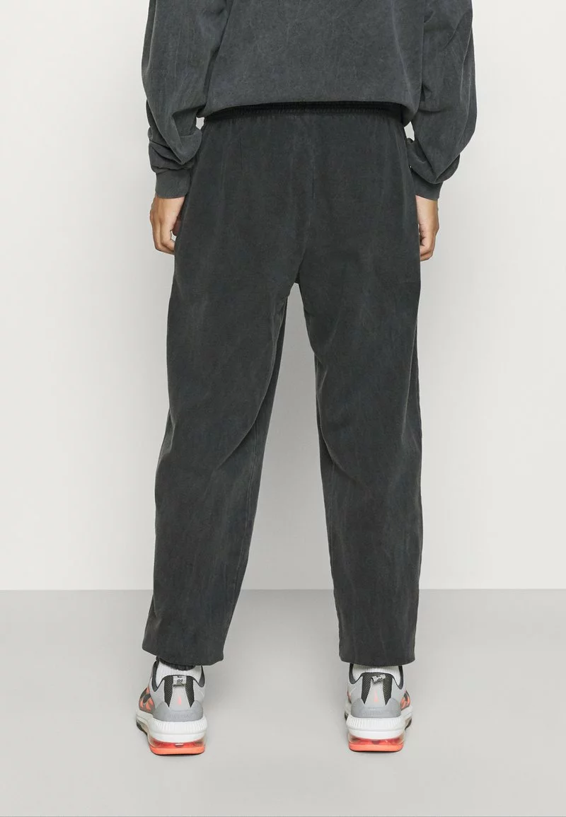 Kaotiko - Herren PANT WASHED - Jogginghose - Black 5 Kaotiko - Herren PANT WASHED - Jogginghose - Black – Bild 3