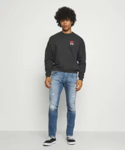 Kaotiko CREW JAPAN LIPS UNISEX - Sweatshirt - Black Wash 9 Kaotiko CREW JAPAN LIPS UNISEX - Sweatshirt - Black Wash -Kaotiko || Fire & Glory Populaire Magasin 614f6282206a4d03b8e880077d65313d