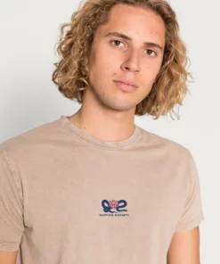 Kaotiko MIND WASHED UNISEX - T-Shirt Print - Hueso -Kaotiko || Fire & Glory Populaire Magasin 62cf33f702e94e62bd4bedca019d175a