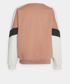 Kaotiko CREW SETH UNISEX - Sweatshirt - Apricot -Kaotiko || Fire & Glory Populaire Magasin 64774629d68449a08d440b647818ceff