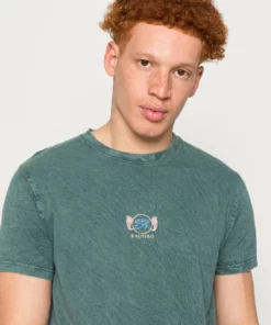 Kaotiko WASHED UNISEX - T-Shirt Print - Green -Kaotiko || Fire & Glory Populaire Magasin 71e8e82914e642dfbd57ae4da0c88623