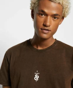 Kaotiko WASHED GREEK ELEMENTS UNISEX - T-Shirt Print - Brown -Kaotiko || Fire & Glory Populaire Magasin 77c4d69ea7d84996b2b37510fd091f9a