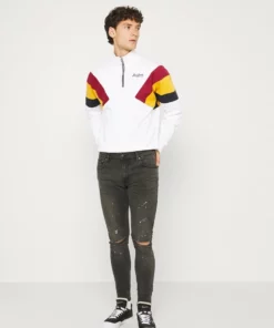 Kaotiko CREW DERECK CRUDO UNISEX - Sweatshirt - White -Kaotiko || Fire & Glory Populaire Magasin 78b267b66dc349dc9a9a5f1a8188028a