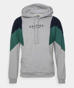 Kaotiko SUD CAP ALBIN - Sweatshirt - Grey/heura/navy - Herren 12 Kaotiko SUD CAP ALBIN - Sweatshirt - Grey/heura/navy - Herren -Kaotiko || Fire & Glory Populaire Magasin 7b2b6441eae044c8aad6305ed9ba89e1