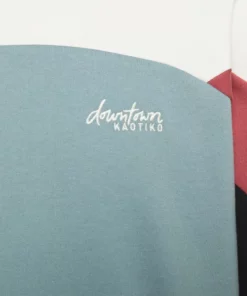 Kaotiko CREW DOWNTOWN UNISEX - Sweatshirt - Acero -Kaotiko || Fire & Glory Populaire Magasin 8b6e0be142b84c5eb8d537c0d08aabe7