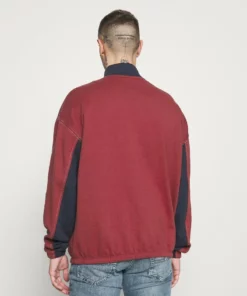 Kaotiko UNISEX CREW ARNOLD - Sweatshirt - Granate 12 Kaotiko UNISEX CREW ARNOLD - Sweatshirt - Granate -Kaotiko || Fire & Glory Populaire Magasin 922b996c8a114e2aba26cbafbb1dc59a