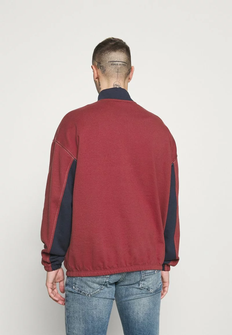 Kaotiko UNISEX CREW ARNOLD - Sweatshirt - Granate 5 Kaotiko UNISEX CREW ARNOLD - Sweatshirt - Granate – Bild 3