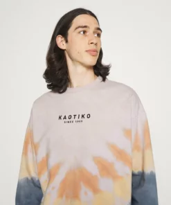 Kaotiko CREW TIE DYE ENZO UNISEX - Sweatshirt - Blue -Kaotiko || Fire & Glory Populaire Magasin 9cc26e13478a41b2b76bb56b69d37a70