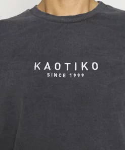 Kaotiko CREW WASHED ALAN - Sweatshirt - Black - Herren 11 Kaotiko CREW WASHED ALAN - Sweatshirt - Black - Herren -Kaotiko || Fire & Glory Populaire Magasin e4546eb83df6433a92c3240e455503f6